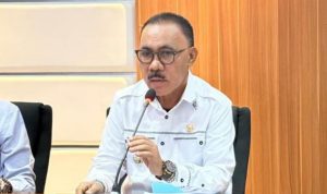 Bupati Halbar, James Uang.