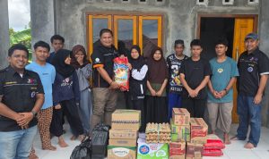 PT NHM menyalurkan bantuan sembako kepada anak-anak di Panti Asuhan Bahtera Maulana