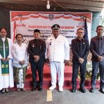Bupati Rusli Sibua bersama Kades Sambiki Baru Yos Marianto Padoma usai pelantikan. (Foto: Istimewa)
