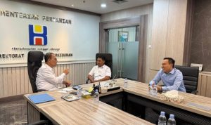 Bupati Haltim Ubaid Yakub didamping Sekda Ricky Chairul Richfat kunker ke Kementerian Pertanian RI