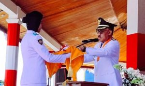 Bupati Halbar, James Uang pimpin HUT RI ke-81. (Foto: Istimewa)