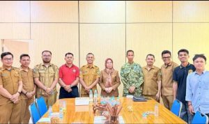 Ketua PBSI Halbar terpilih, Hj. Chuzaemah Djauhar, S.H., M.Si., bersama dengan pengurus. (Foto: Istimewa)